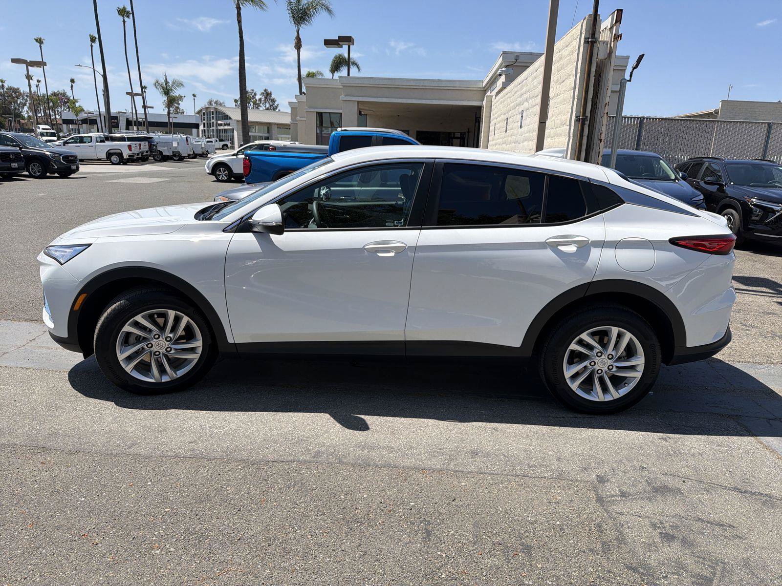 Used 2025 Buick Envista Preferred FWD image 7