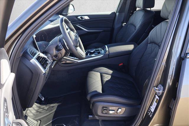 New 2027 BMW X7 xDrive40i w/ M Sport Package AWD/4WD image 12