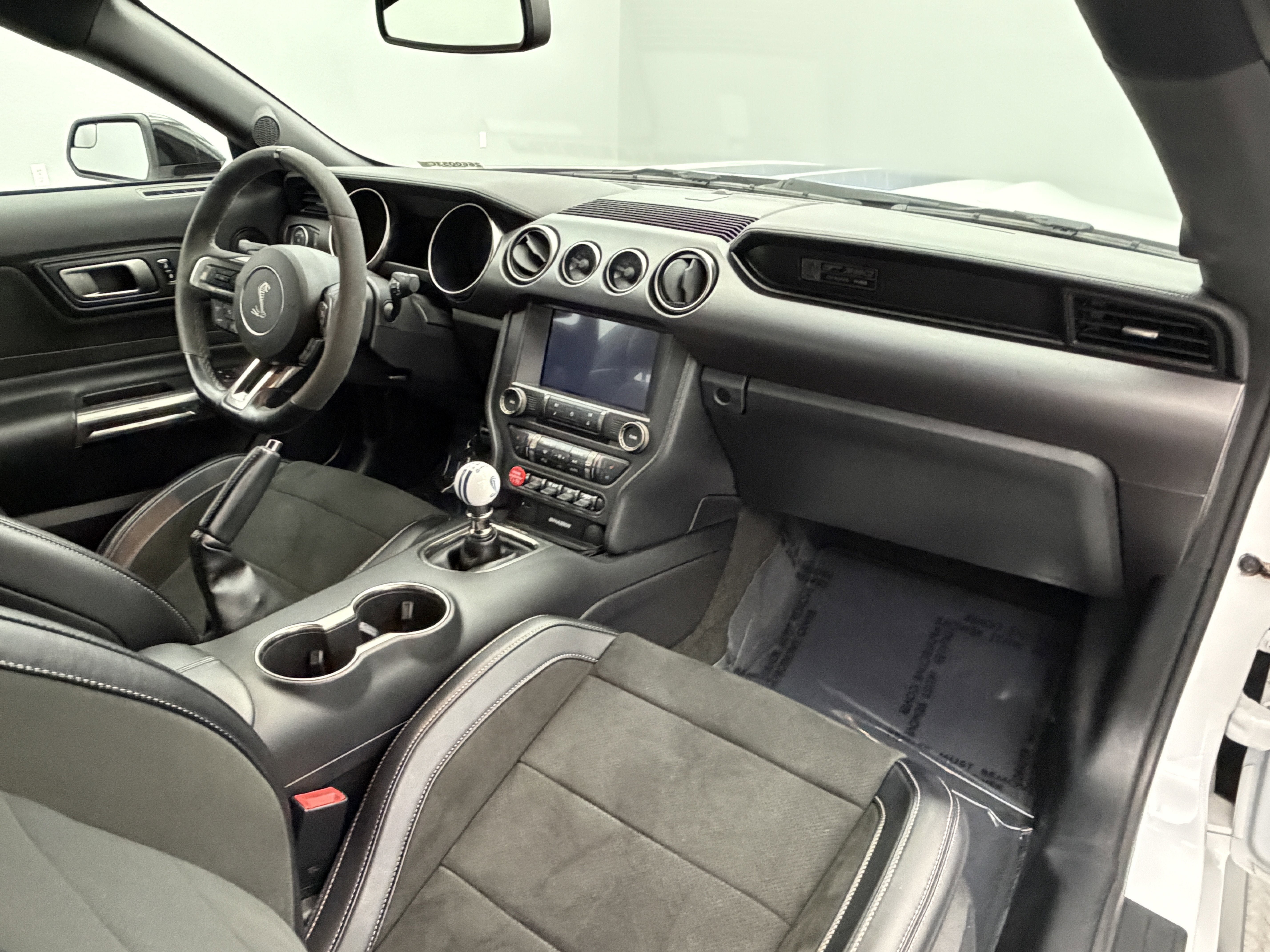 Used 2017 Ford Mustang Shelby GT350 image 89