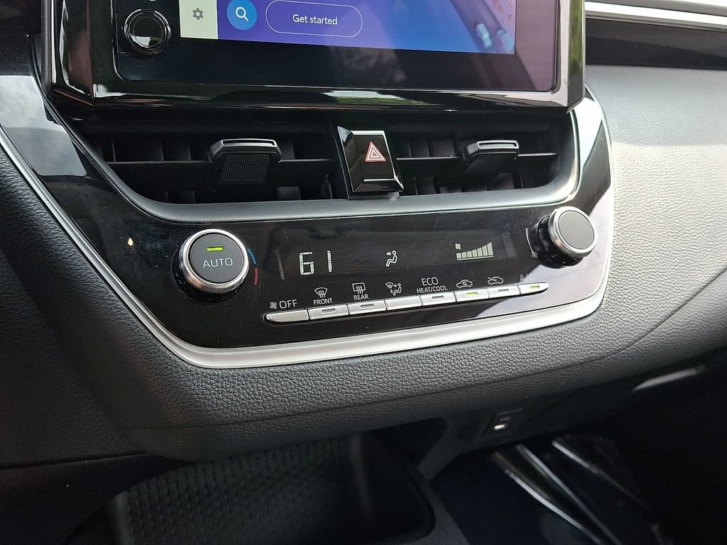 Certified 2025 Toyota Corolla LE FWD image 18