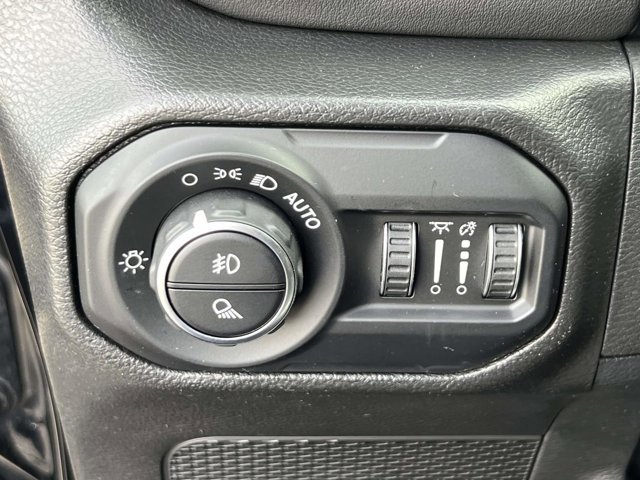 Used 2022 Jeep Gladiator Overland image 18