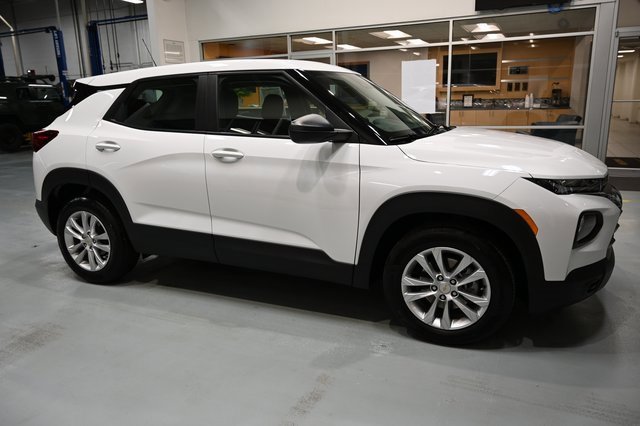 Used 2023 Chevrolet TrailBlazer LS image 4