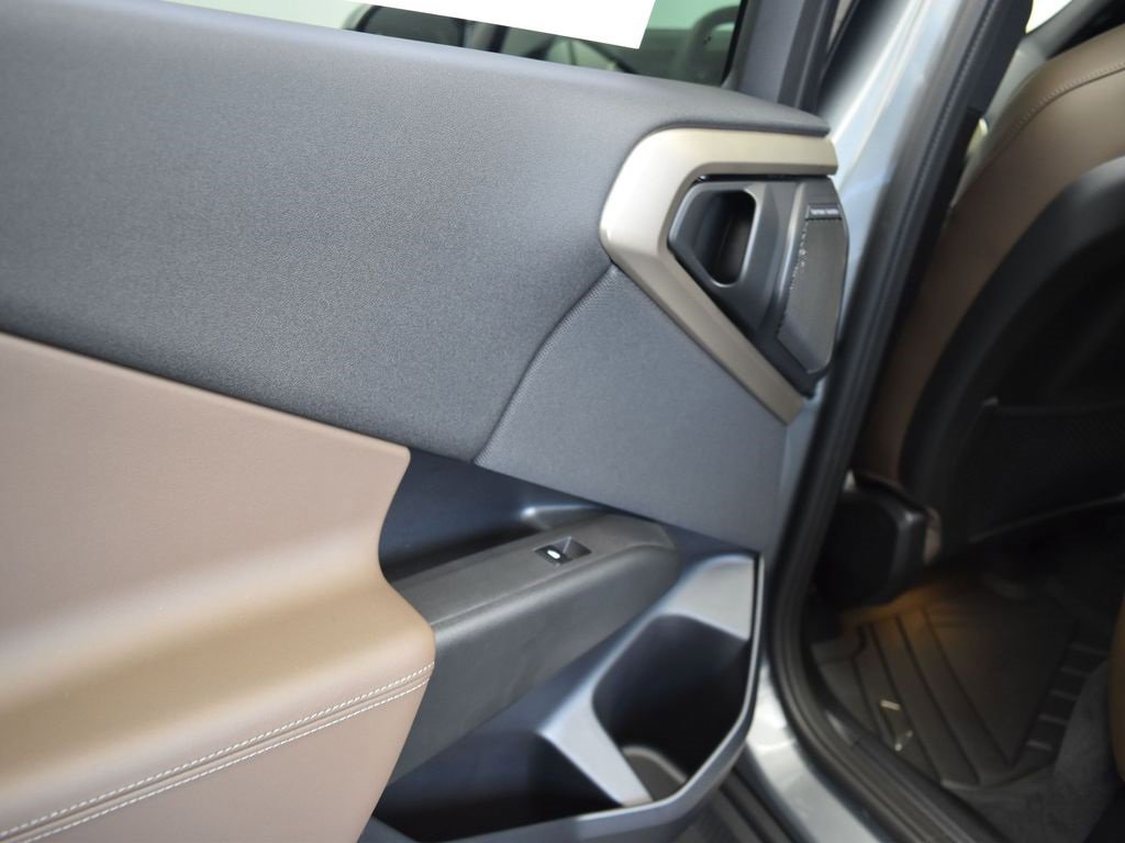 New 2025 BMW X3 xDrive30i w/ Premium Package image 15