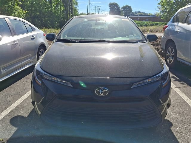 Used 2024 Toyota Corolla LE image 2