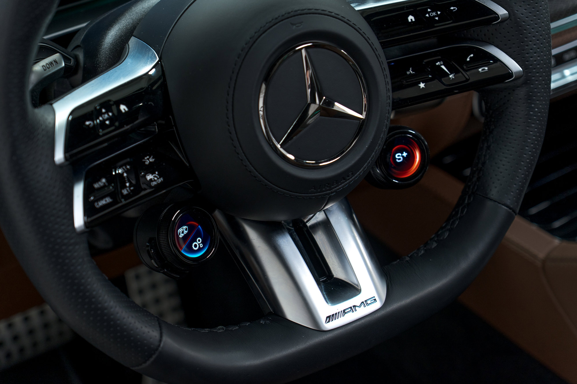 Certified 2025 Mercedes-Benz GLE 53 AMG 4MATIC image 13