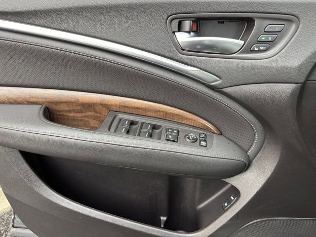 Used 2020 Acura MDX SH-AWD w/ Technology Package image 16