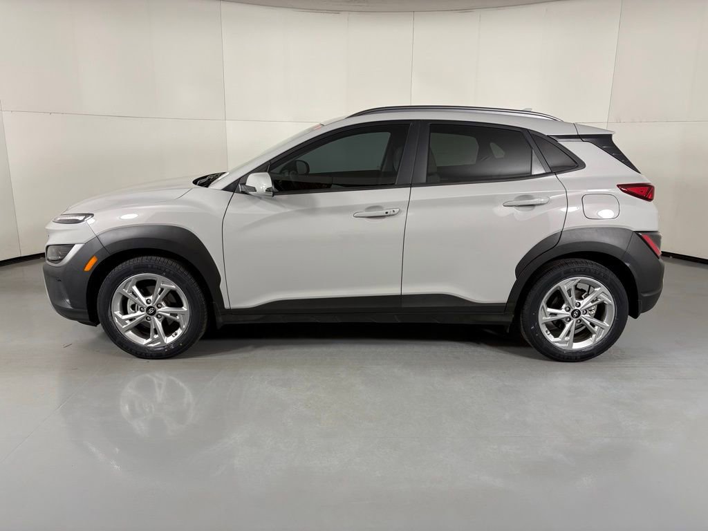Used 2023 Hyundai Kona SEL image 5
