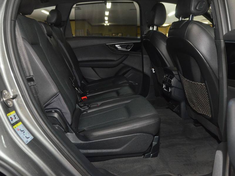 Used 2017 Audi Q7 3.0T Premium Plus AWD/4WD image 29