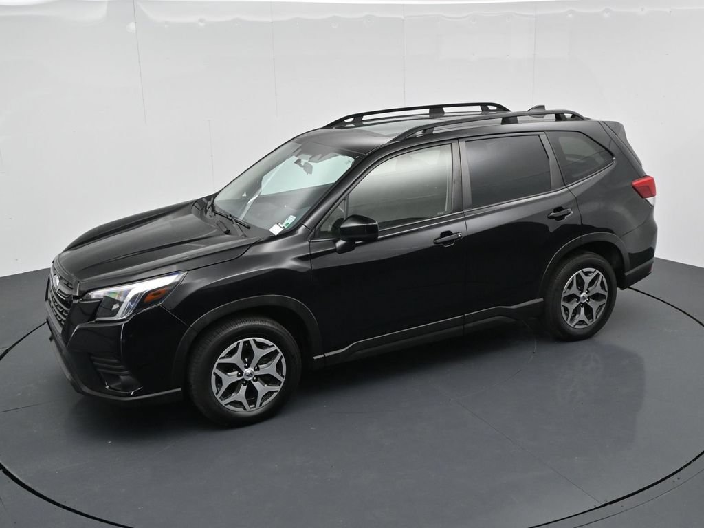 Used 2024 Subaru Forester Premium AWD/4WD image 18
