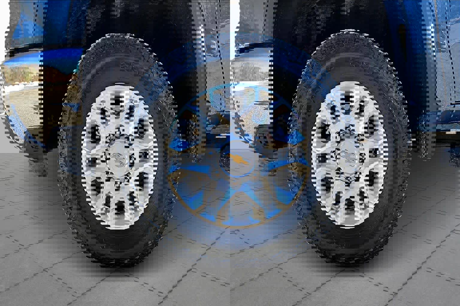 Used 2025 Chevrolet Silverado 2500 LT w/ Convenience Package image 10