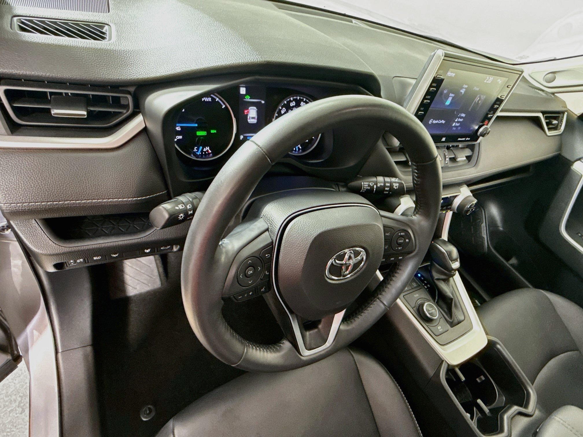 Certified 2022 Toyota RAV4 XLE Premium AWD/4WD image 9