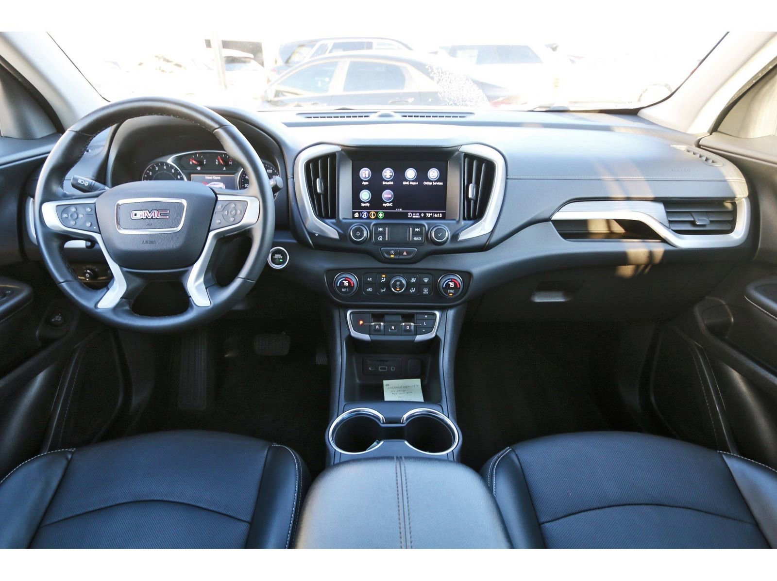 Used 2024 GMC Terrain SLT image 8