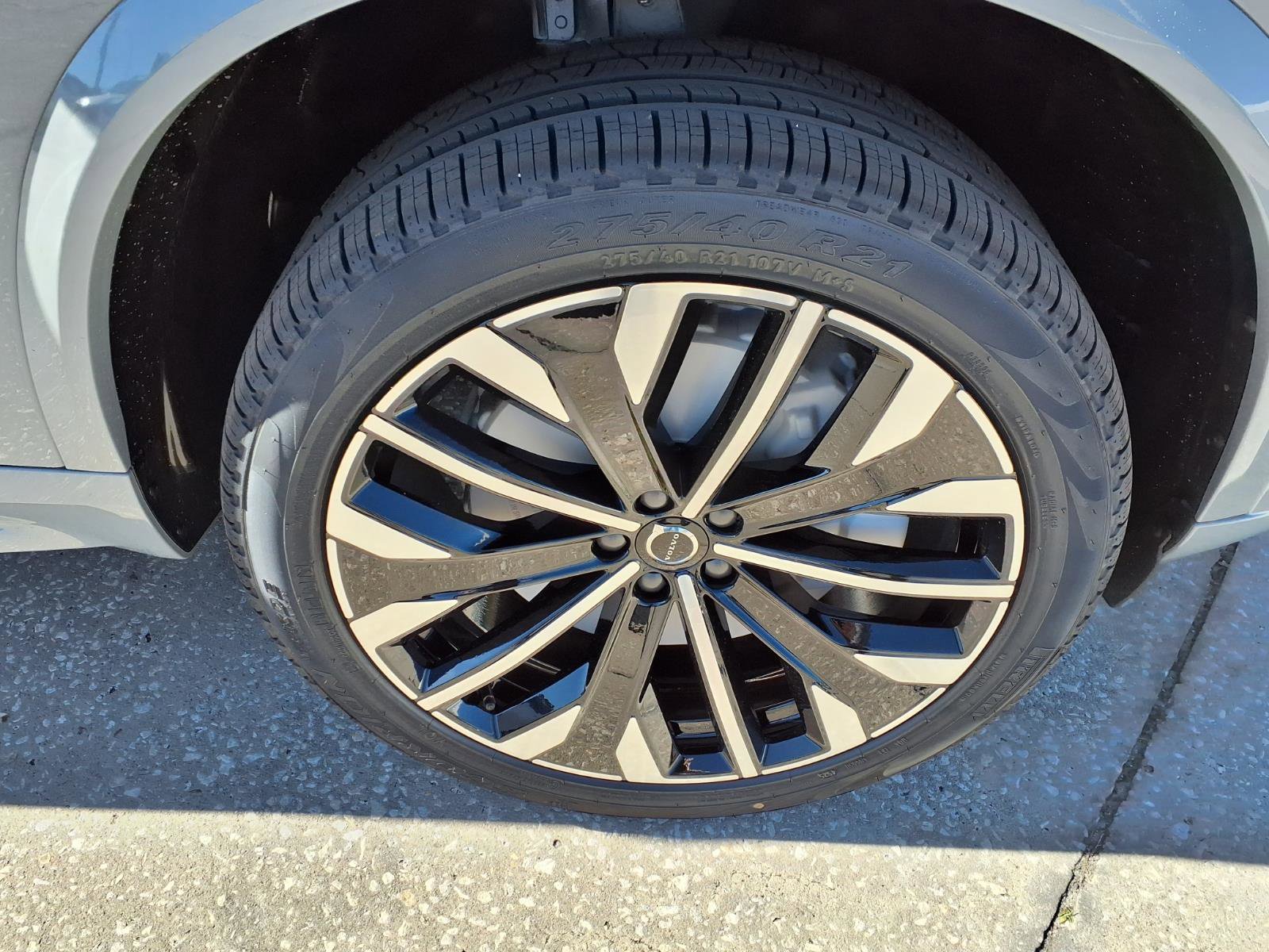 New 2026 Volvo XC90 T8 Ultra w/ Lounge Package image 9