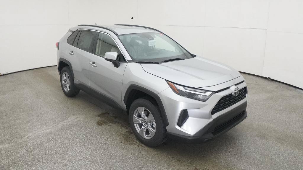 New 2025 Toyota RAV4 XLE AWD/4WD image 16