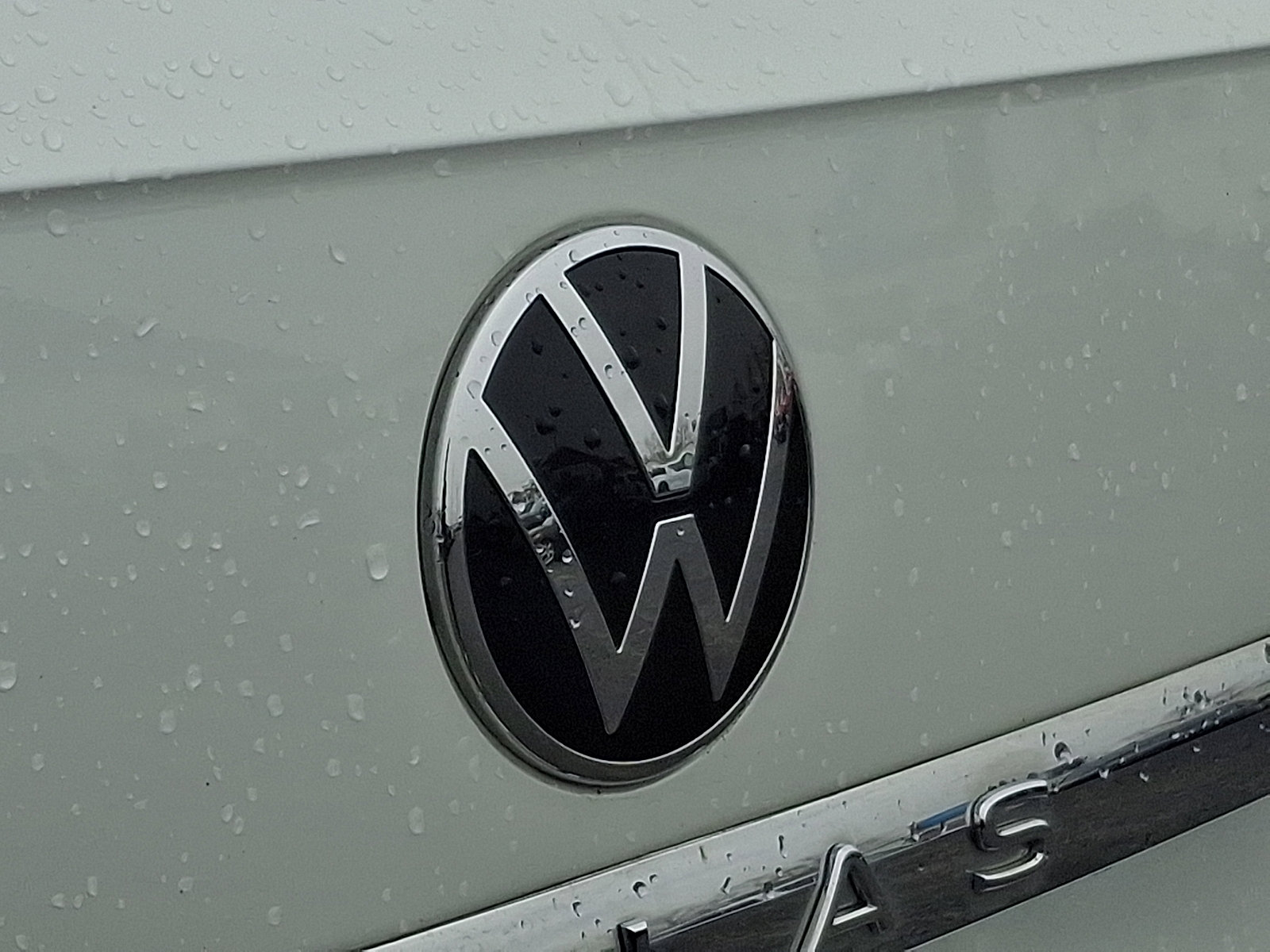 Used 2023 Volkswagen Atlas Cross Sport SEL Premium R-Line image 33