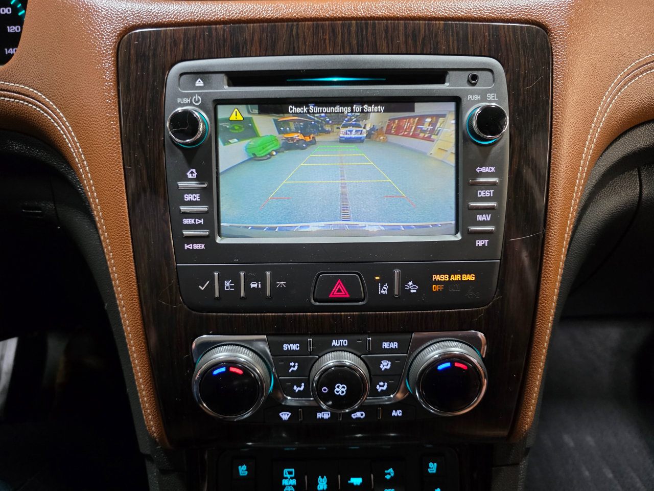 Used 2016 Chevrolet Traverse LTZ image 36