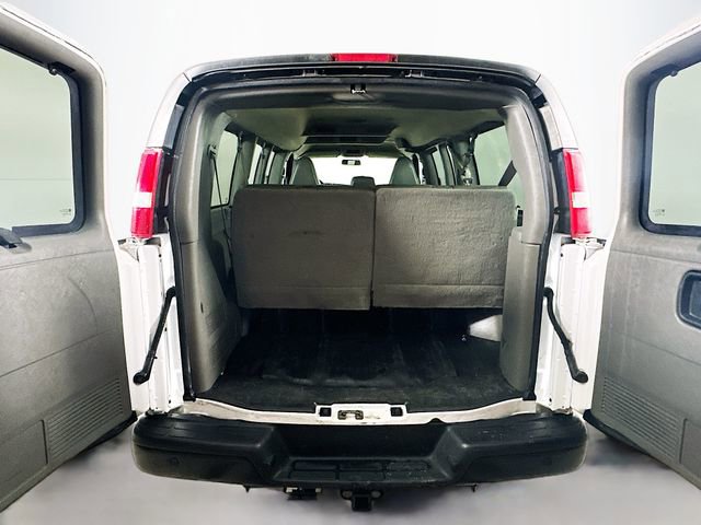 Used 2022 Chevrolet Express 3500 LS image 24