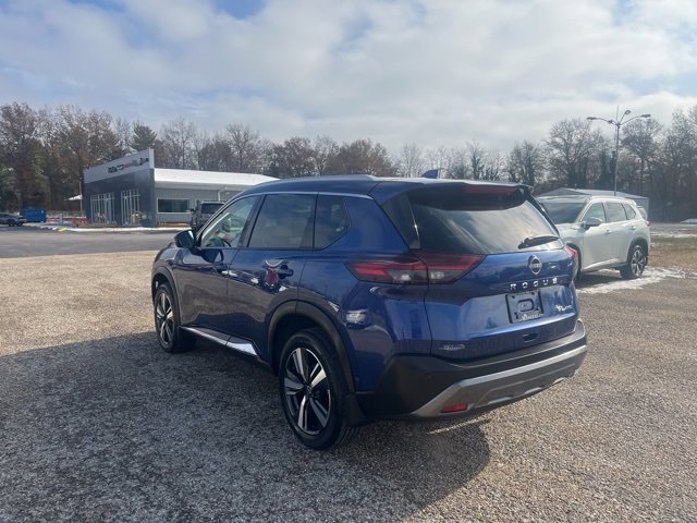 Used 2023 Nissan Rogue SL w/ SL Premium Package image 8