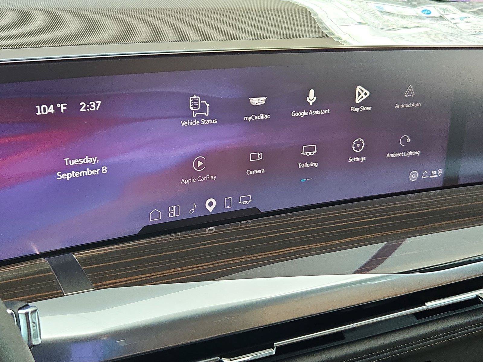 New 2026 Cadillac Escalade Luxury w/ Touring Package AWD/4WD image 18