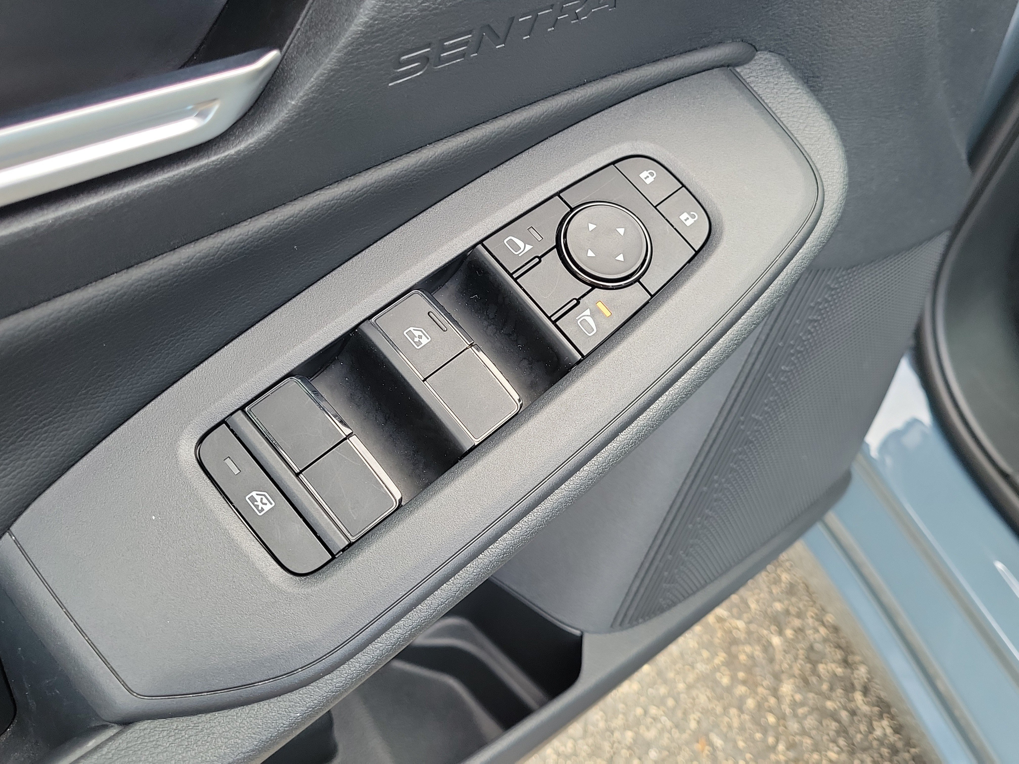Certified 2026 Nissan Sentra SV w/ SV Convenience Package FWD image 17
