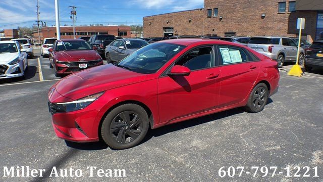 Used 2022 Hyundai Elantra SEL w/ Preferred Accessory Package