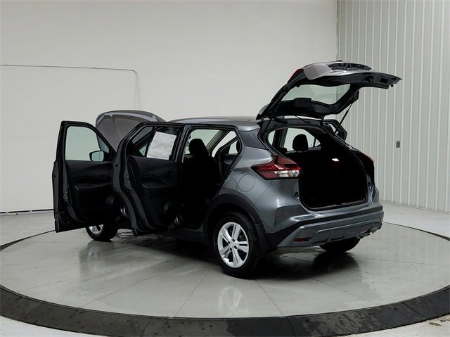 New 2025 Nissan Kicks Play S image 13