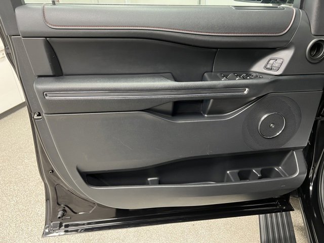 Used 2024 Ford Expedition Max Limited image 24