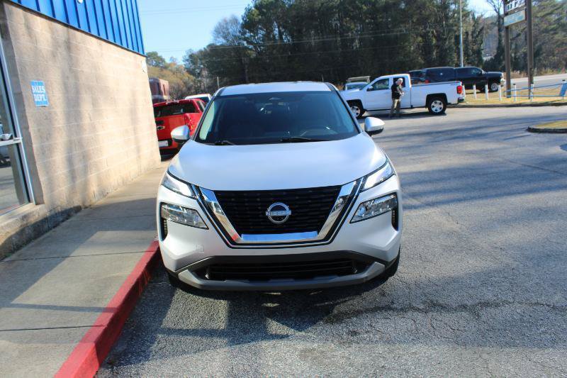 Used 2022 Nissan Rogue SV AWD/4WD image 2