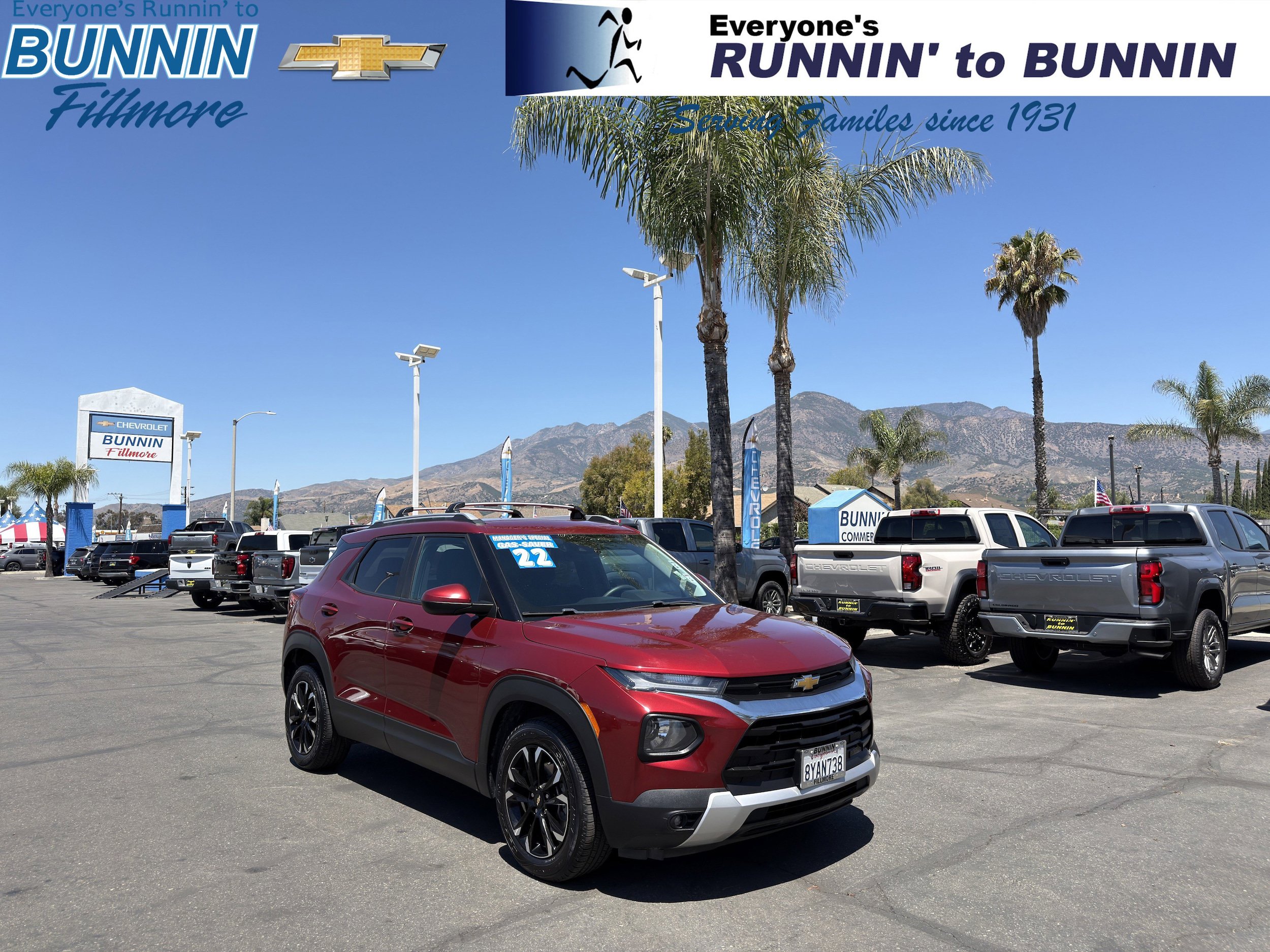 Used 2022 Chevrolet TrailBlazer LT FWD image 1