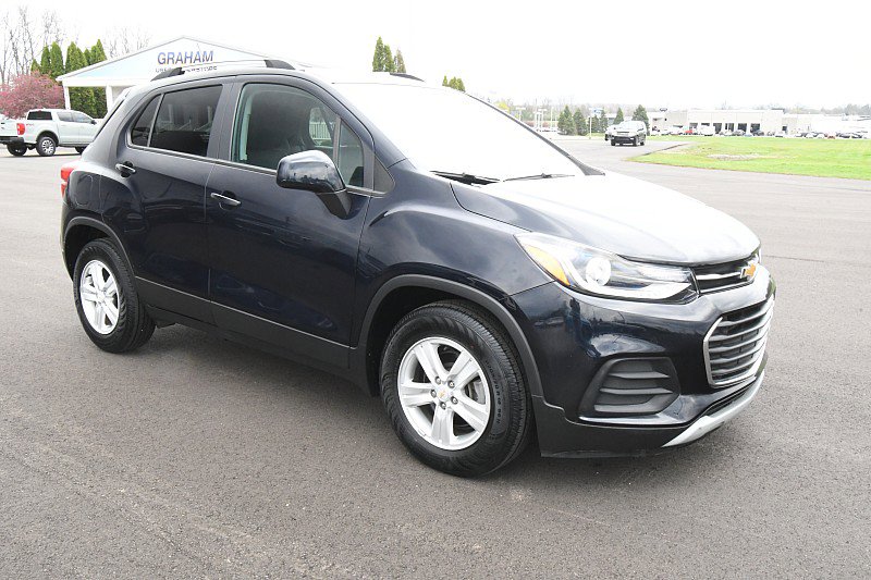 Used 2021 Chevrolet Trax LT FWD image 1