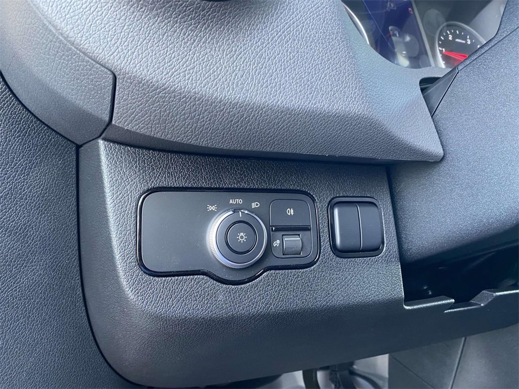 Used 2024 Mercedes-Benz Sprinter 2500 image 13