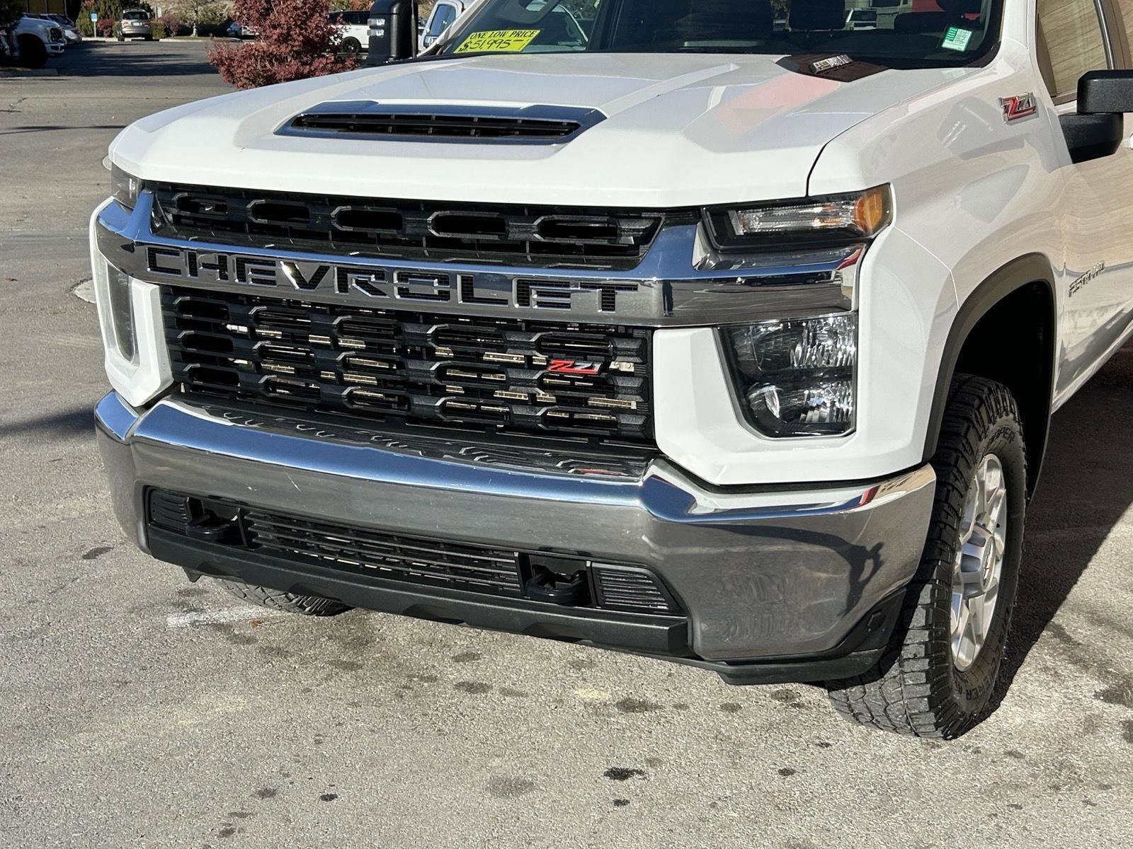 Used 2023 Chevrolet Silverado 2500 LT image 4