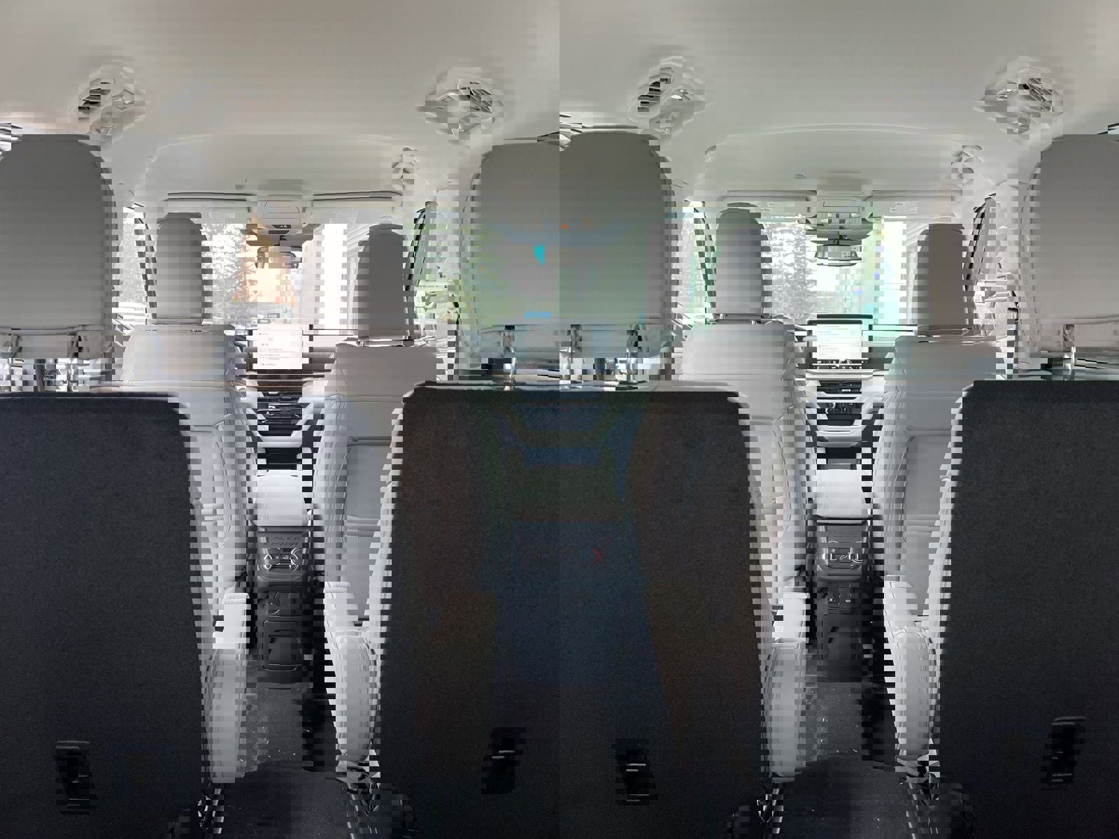 New 2026 Ford Explorer Active w/ Active Comfort Package image 12