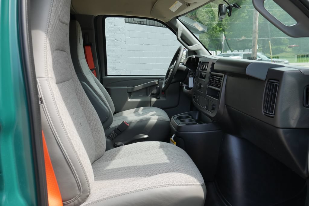 New 2026 Chevrolet Express 3500 w/ Driver Convenience Package RWD image 8