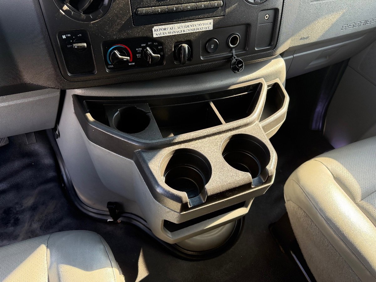 Used 2018 Ford E-450 and Econoline 450 Super Duty w/ Power Windows & Locks Group RWD image 15