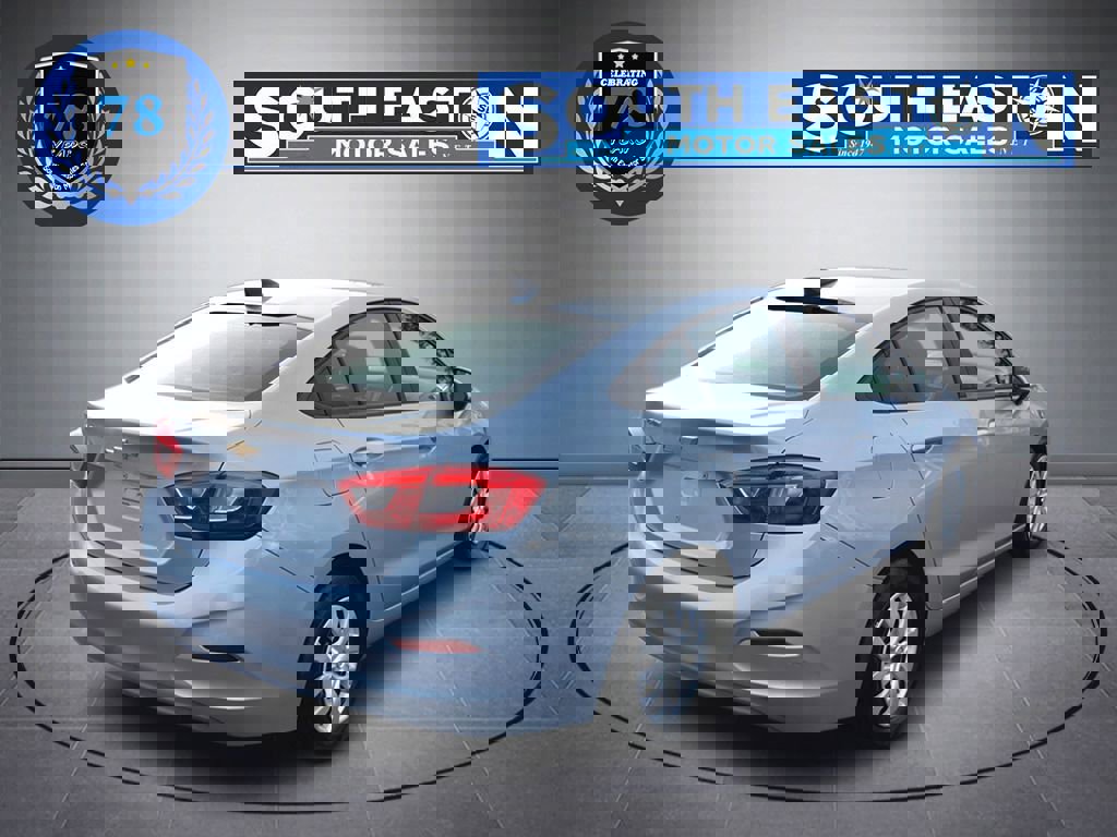 Used 2017 Chevrolet Cruze LS image 6