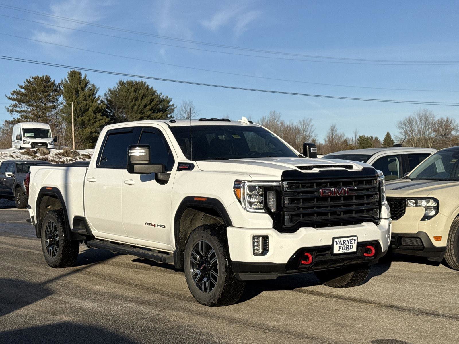 Used 2022 GMC Sierra 2500 AT4 w/ AT4 Preferred Package image 4