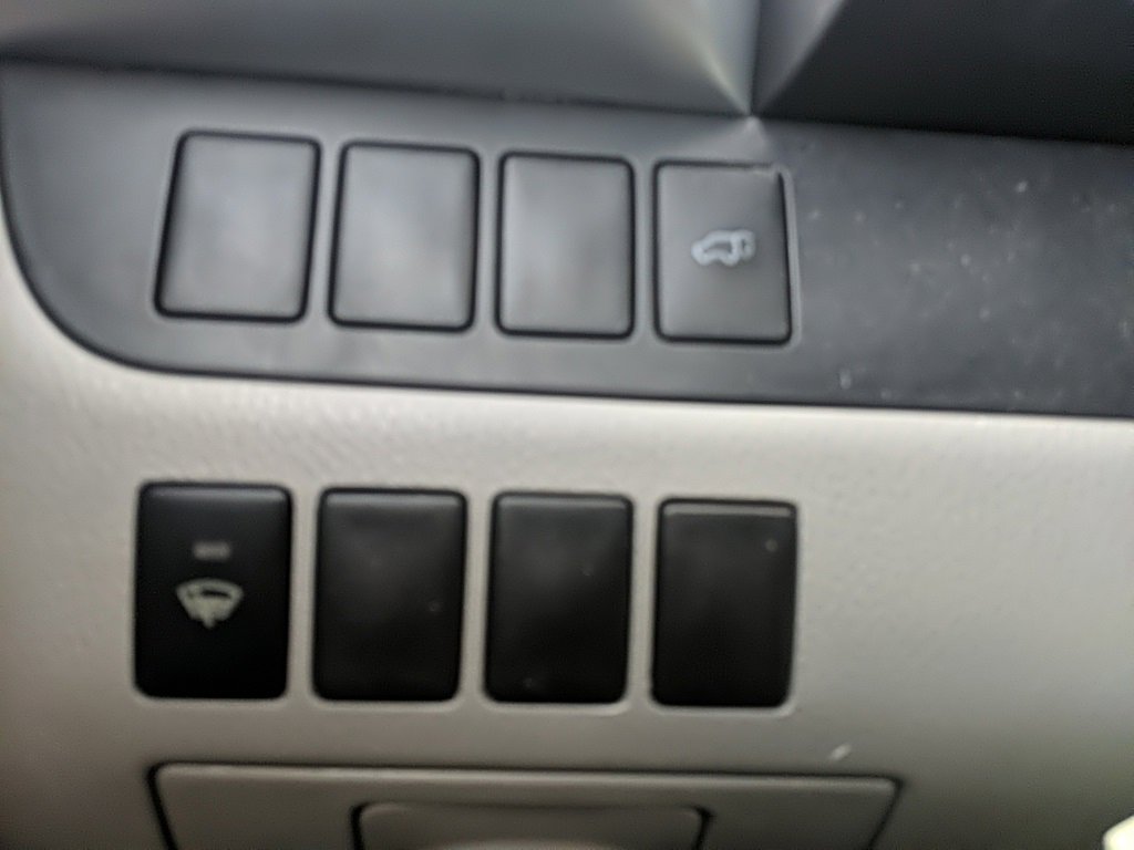 Used 2016 Toyota Highlander XLE image 19