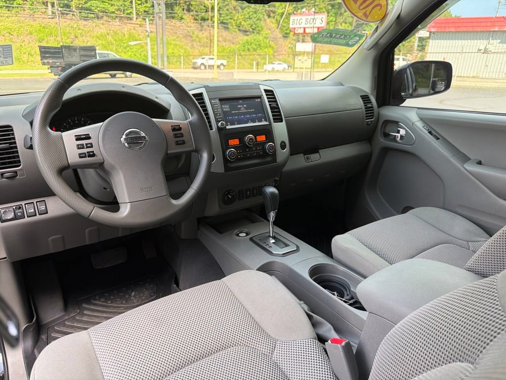 Used 2021 Nissan Frontier SV w/ Midnight Edition Floor Mats AWD/4WD image 20