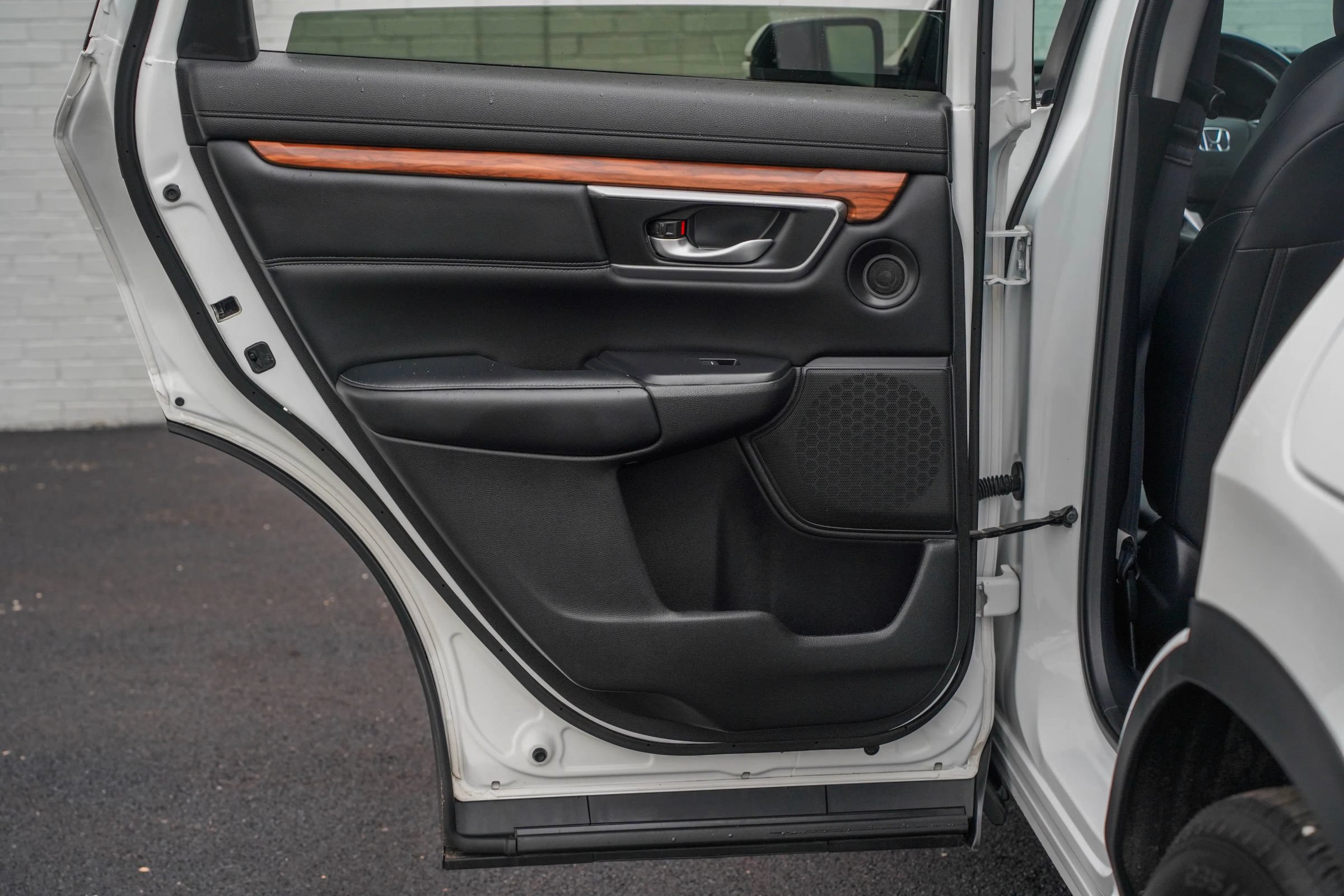 Used 2019 Honda CR-V EX-L image 27