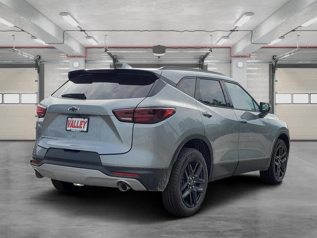 New 2026 Chevrolet Blazer LT AWD/4WD image 3