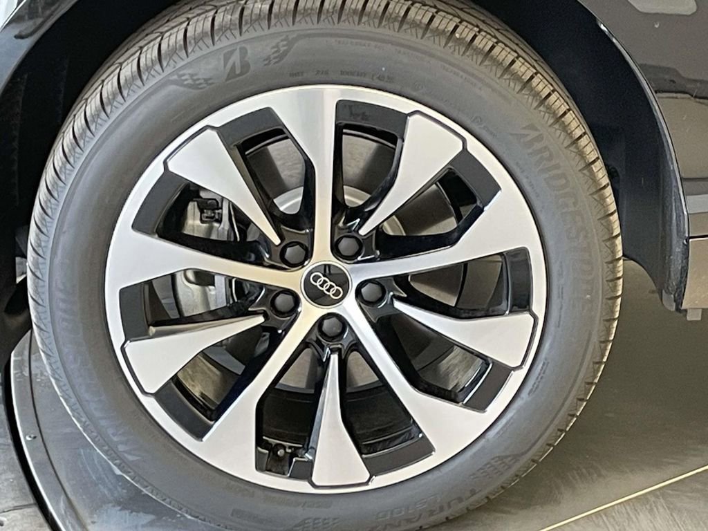 New 2026 Audi Q3 quattro 2.0T image 11