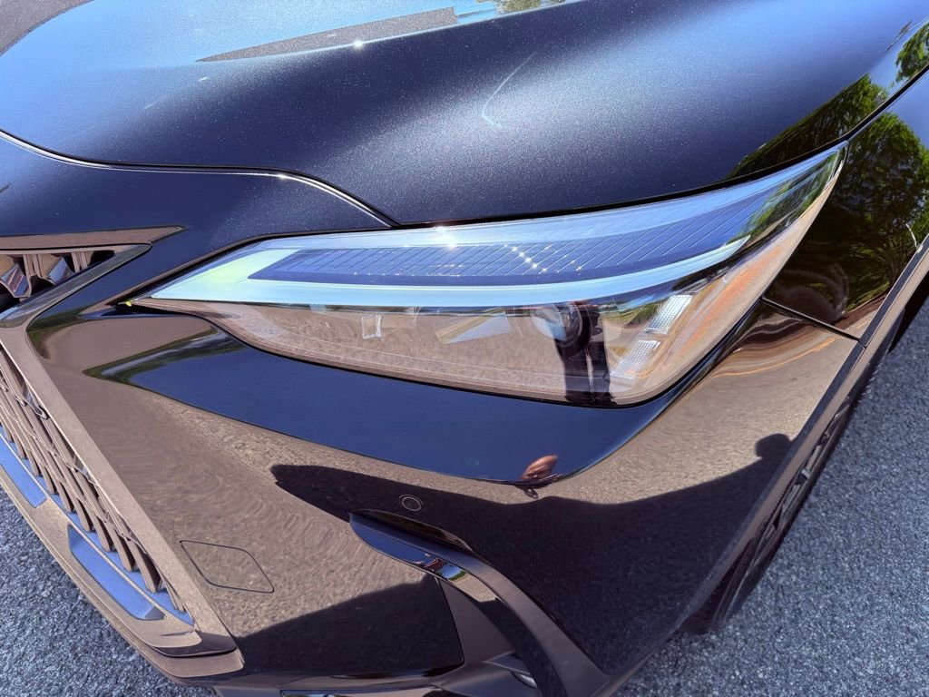 Certified 2025 Lexus NX 250 FWD w/ Accessory Package (K3) image 15