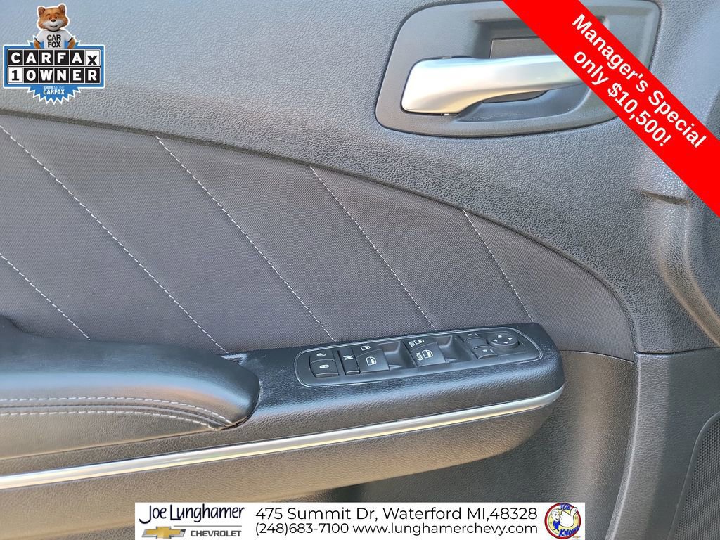 Used 2015 Dodge Charger SXT image 23
