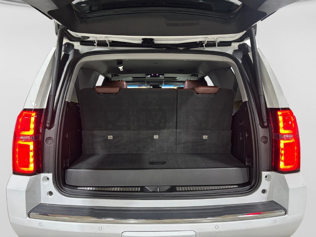 Used 2019 Chevrolet Tahoe Premier w/ Premier Plus Edition AWD/4WD image 19