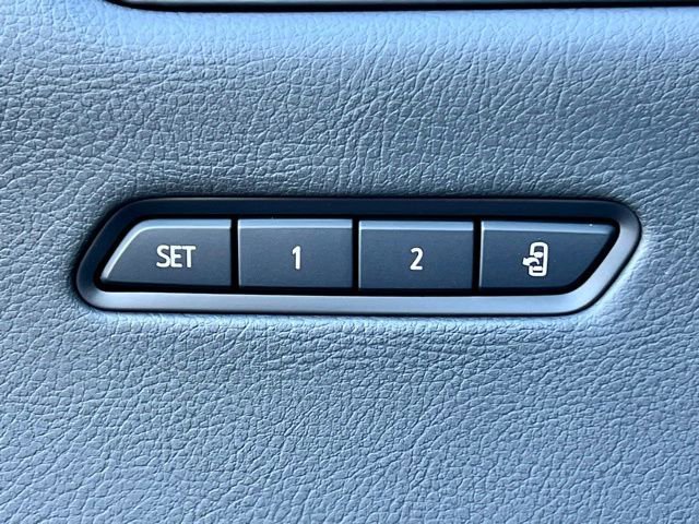 New 2024 Cadillac XT6 Sport w/ LPO, ONYX Package image 17