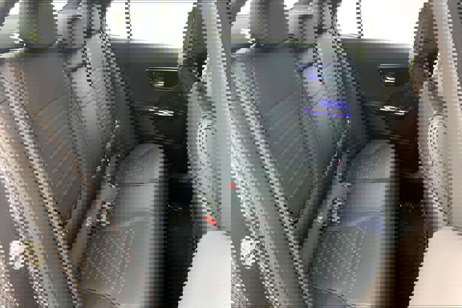 Used 2023 Mercedes-Benz C 300 Sedan image 13