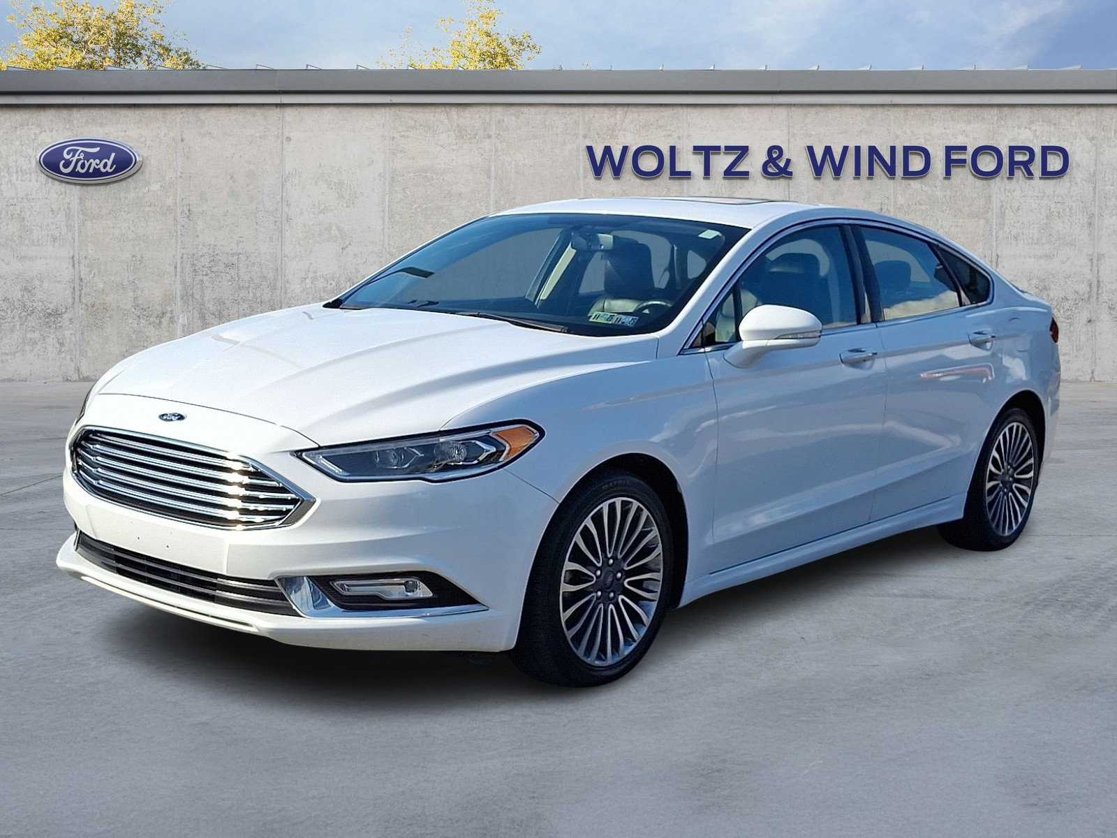 Used 2018 Ford Fusion Titanium AWD/4WD image 3