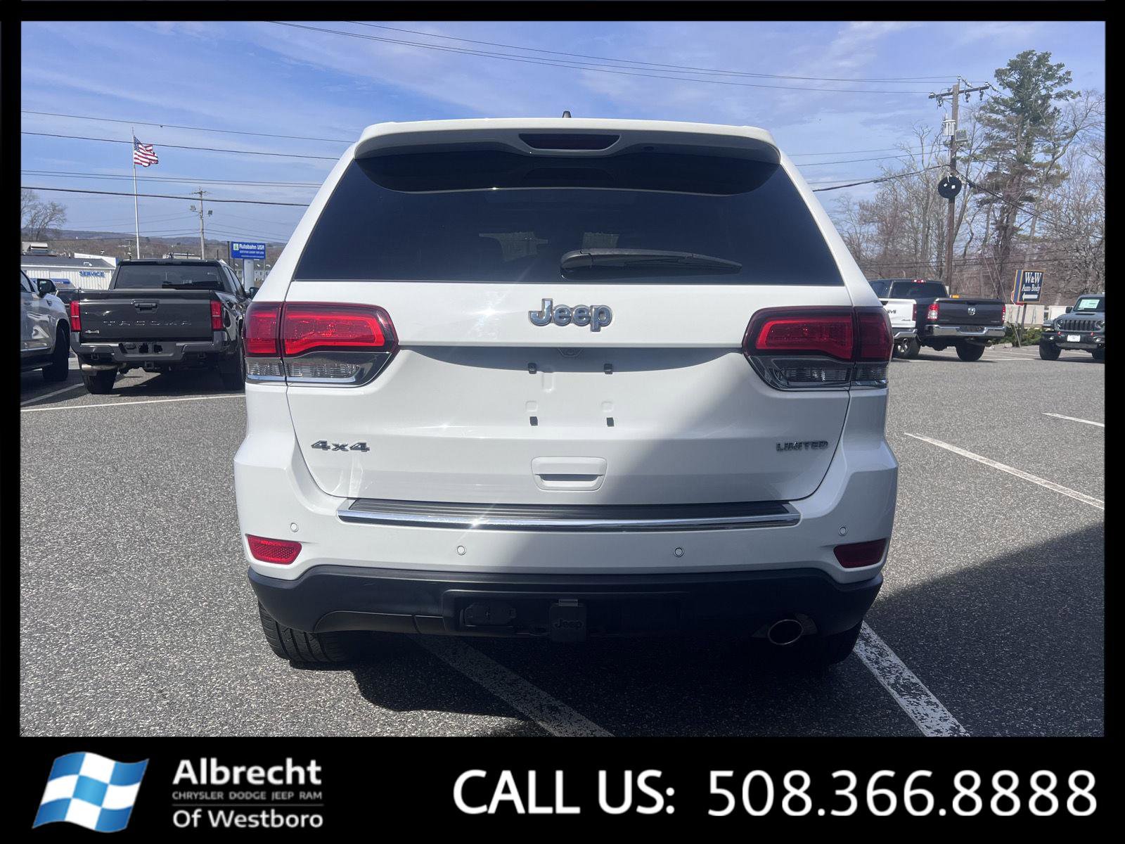 Used 2022 Jeep Grand Cherokee Limited w/ Trailer Tow Group IV image 4