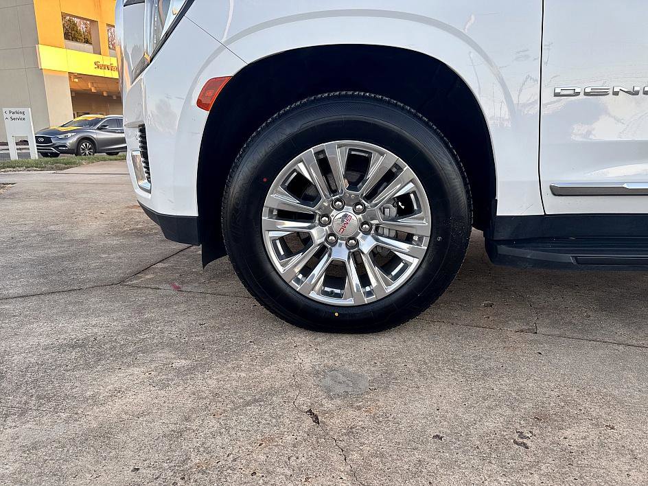 Used 2023 GMC Yukon Denali image 8